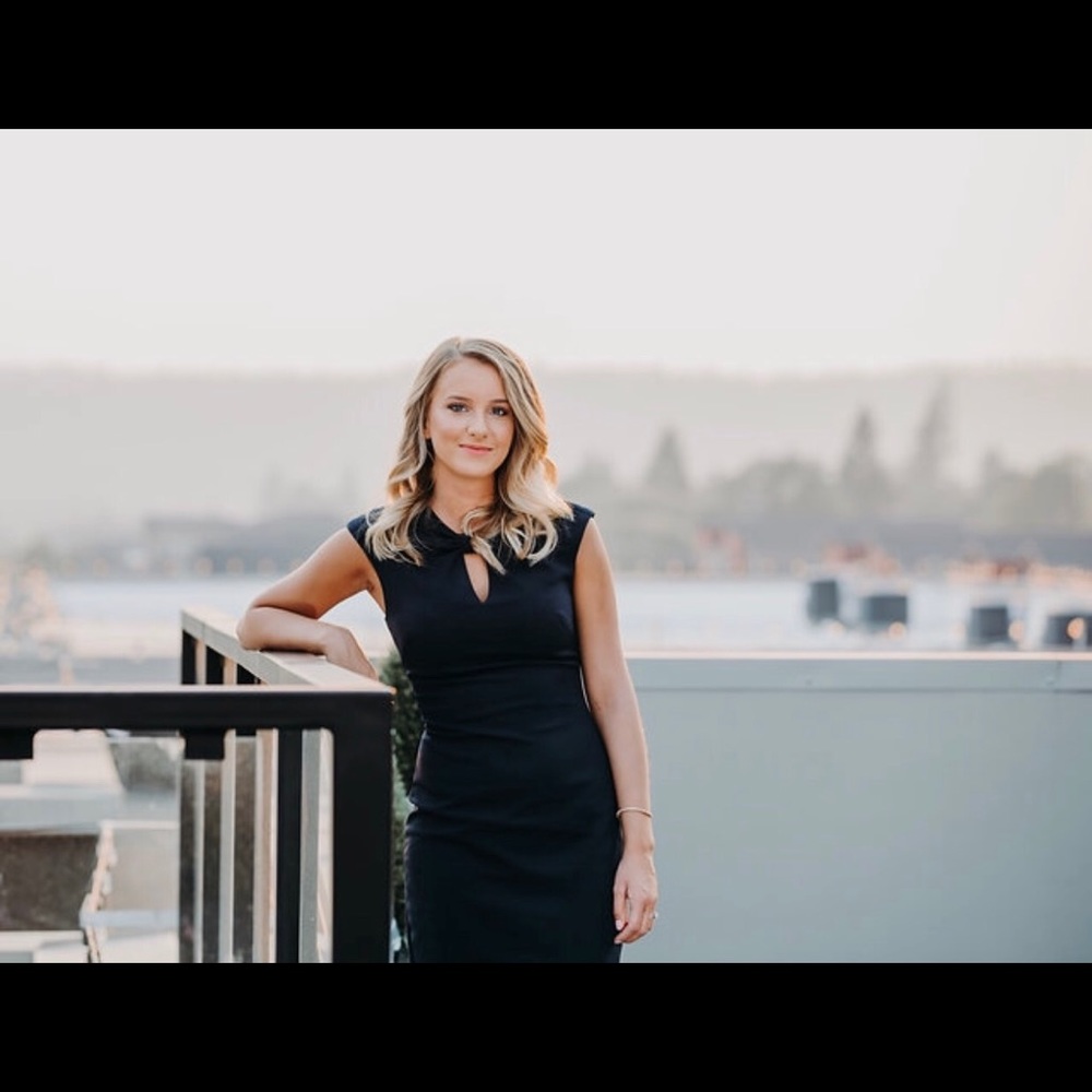 Meet your Posher, Yelena